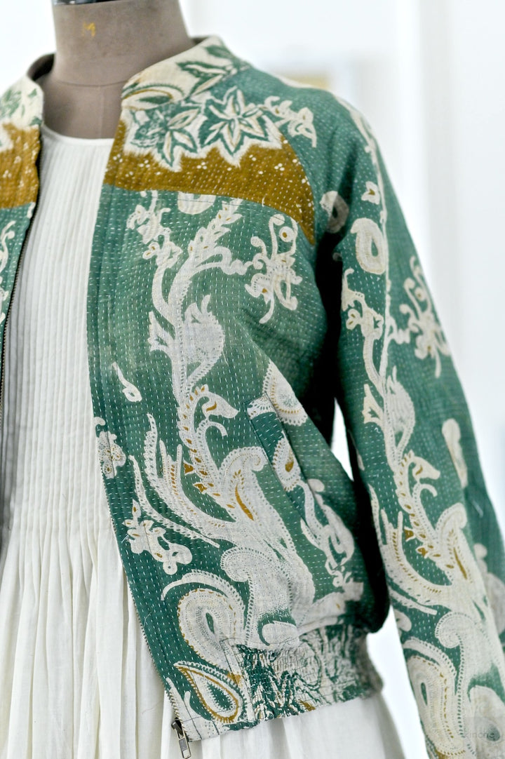 X Large, Alice Jacket in a beautiful Vintage Print, Slightly Quilted - kinchecom