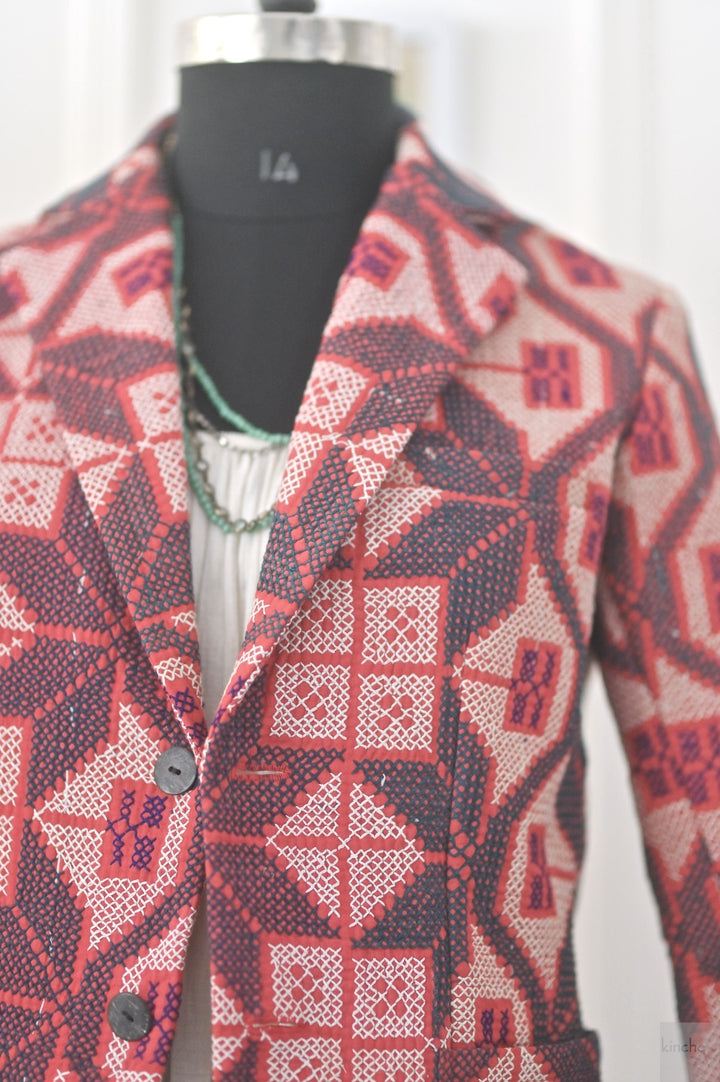 Bailey, 1900's Vintage Nakshi Embroidered kantha Quilt Blazer, XL - kinchecom