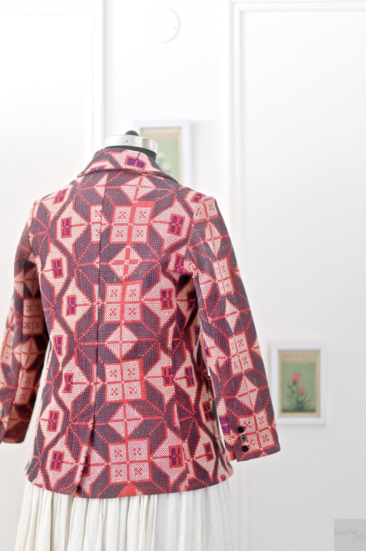 Bailey, 1900's Vintage Nakshi Embroidered kantha Quilt Blazer, XL - kinchecom
