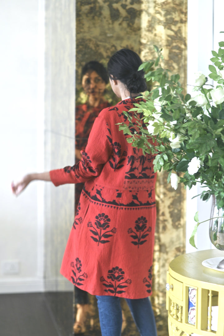 Alice,  XL, Knee Length Long Coat in Deep Red and Black, Quilted Kantha - kinchecom