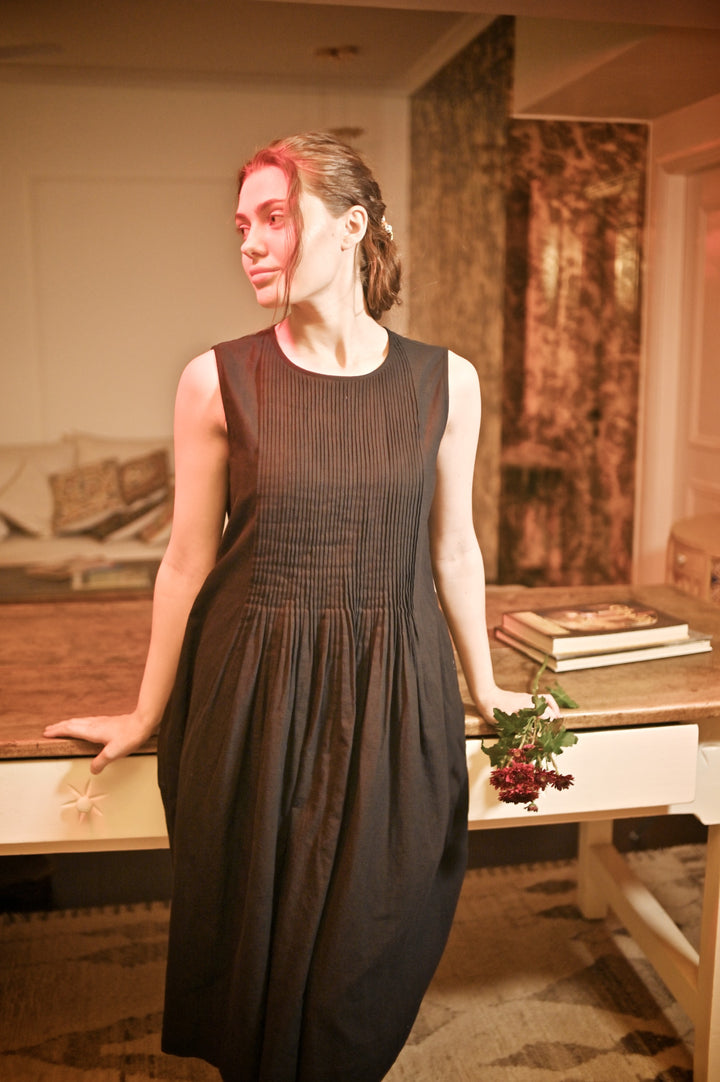 Corum Black, Pure Khadi Muslin Pintuck pleats dress - kinchecom
