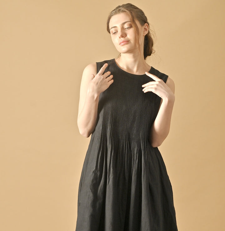 Corum Black, Pure Khadi Muslin Pintuck pleats dress - kinchecom