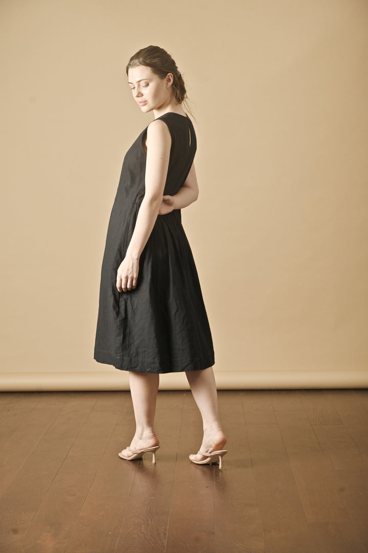 Corum Black, Pure Khadi Muslin Pintuck pleats dress - kinchecom