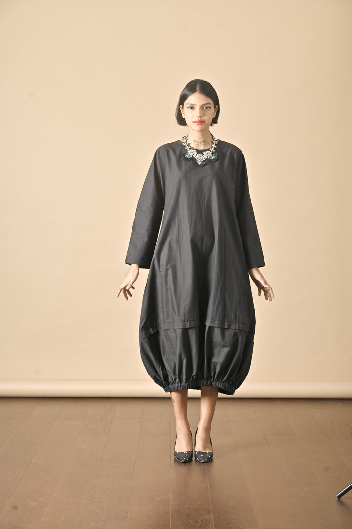 Eket, Handmade Black Khadi Coccon Dress - kinchecom