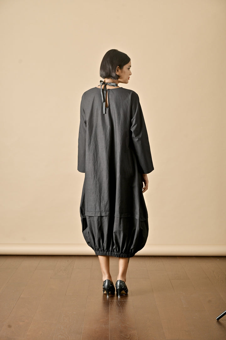 Eket, Handmade Black Khadi Coccon Dress - kinchecom