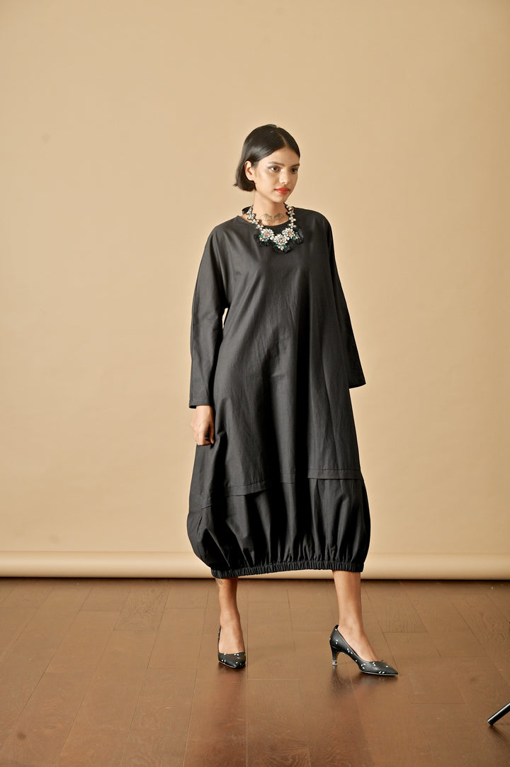 Eket, Handmade Black Khadi Coccon Dress - kinchecom