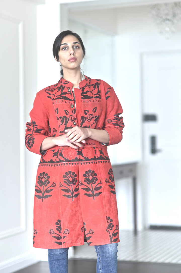 Alice,  XL, Knee Length Long Coat in Deep Red and Black, Quilted Kantha - kinchecom