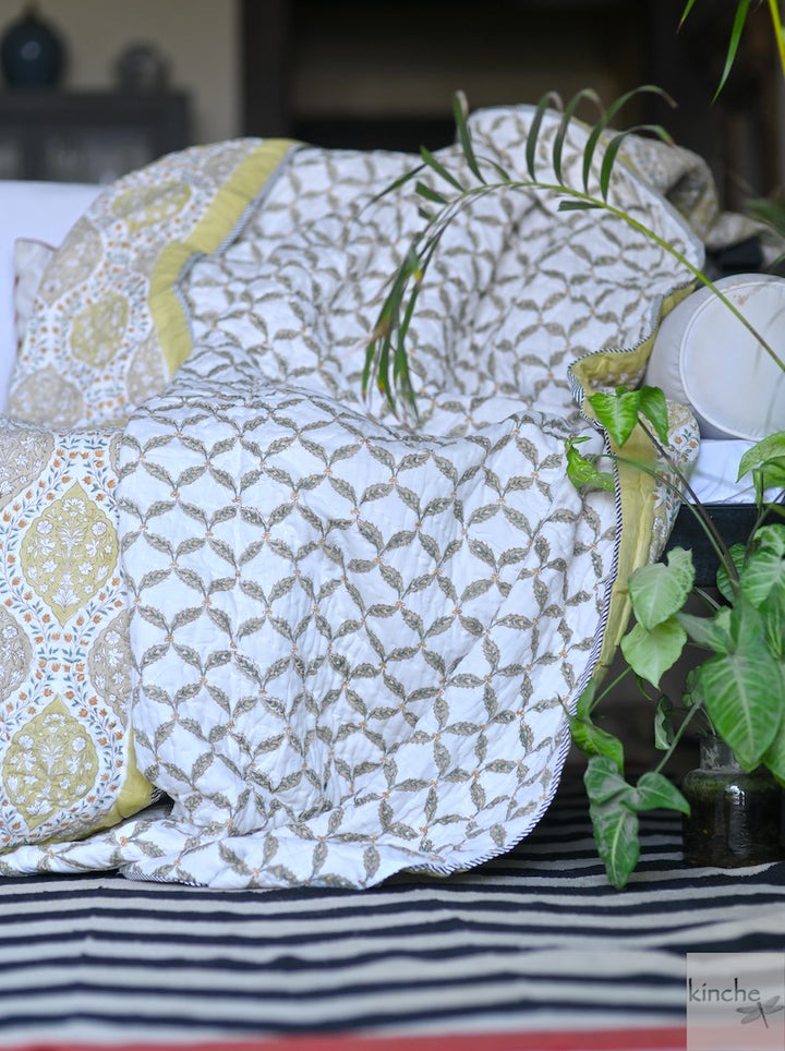 Kolkata Jaipuri Quilt/ Razai, Mughal Floral Print in Deep Yellow, Handmade 100X92" - kinchecom