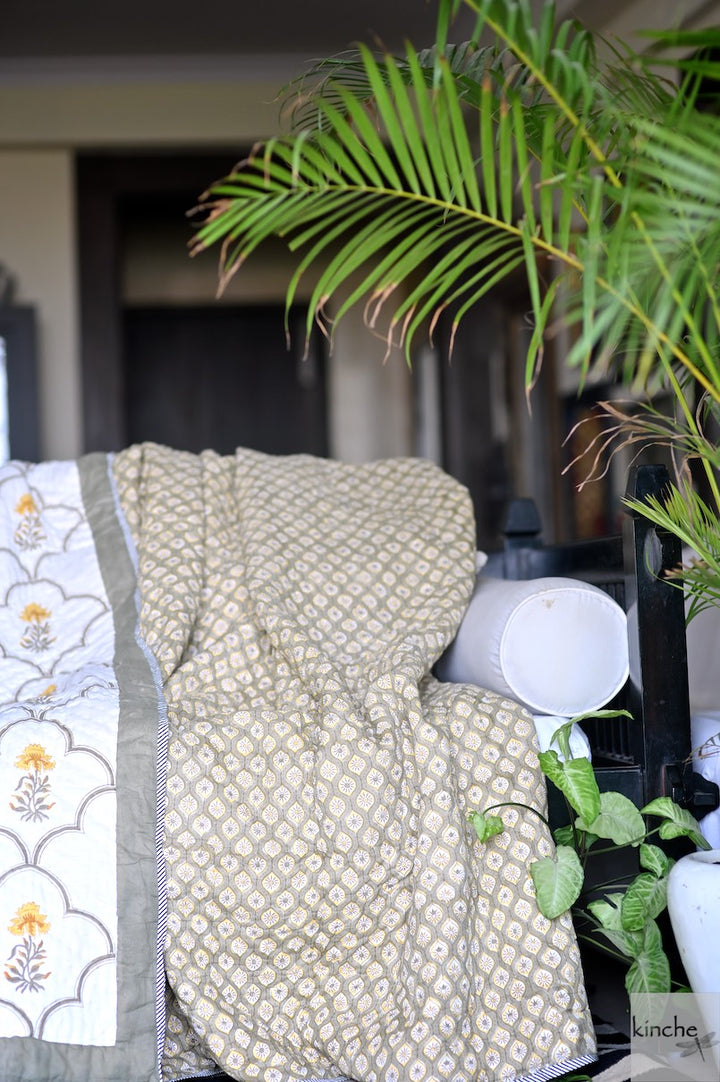 Arunachal, Hand Block Quilt/Razai in a Beautiful Block Print, Handmade 100X92" - kinchecom
