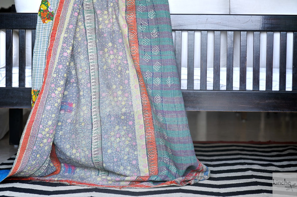 Jhalawar, Rare kantha Collectible Quilt in Medium to Heavy Weight and Embroidery - kinchecom