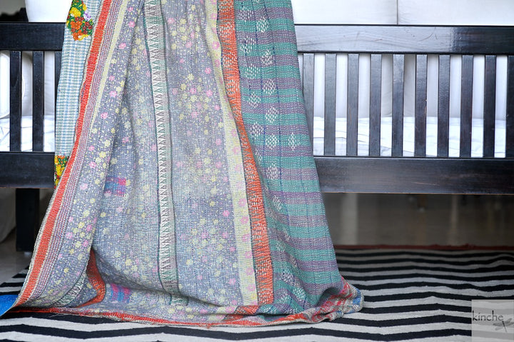 Jhalawar, Rare kantha Collectible Quilt in Medium to Heavy Weight and Embroidery - kinchecom