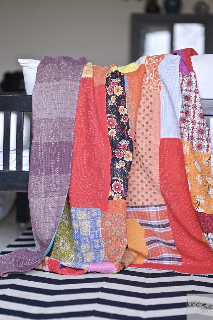 Kont, Rare Kantha Collectible Quilt in Medium to Heavy Weight and Embroidery - kinchecom