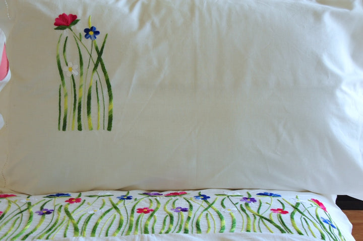 Hand Embroidered Floral Duvet Cover, at hem, Multicolor Tulip Flowers - kinchecom