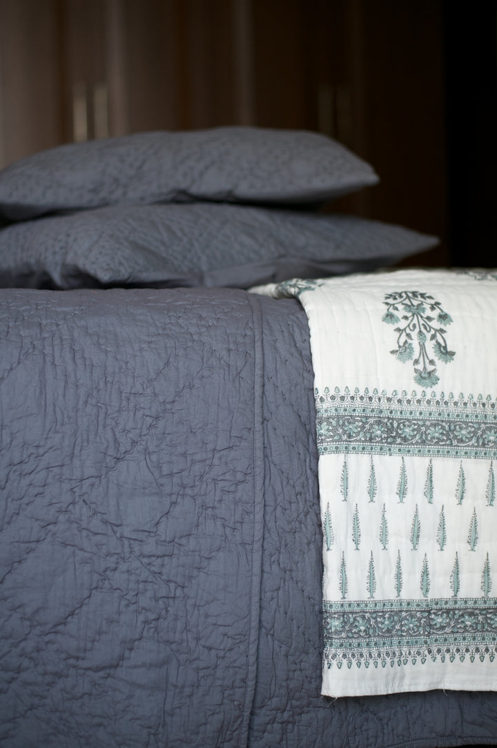 Nottingham, Hand Quilted Diamond Pattern Grey Quilt 98x92 Inches, Queen Size - kinchecom