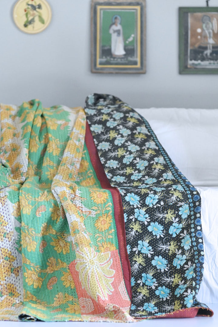 Mewar, Rare kantha Collectible Quilt in Medium Weight and Embroidery - kinchecom