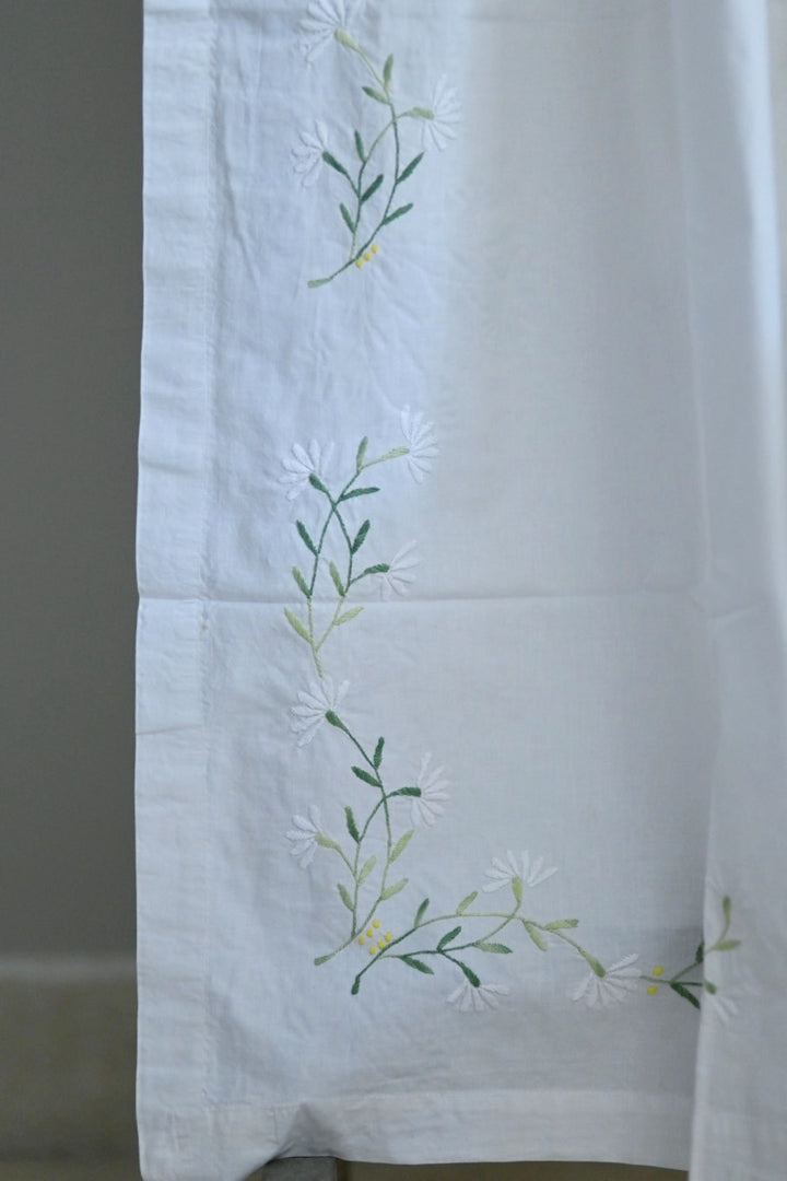 Hand Embroidered Yellow & Green, Wine Patternl Embroidery,  96X60 Inches Tablecloth - kinchecom