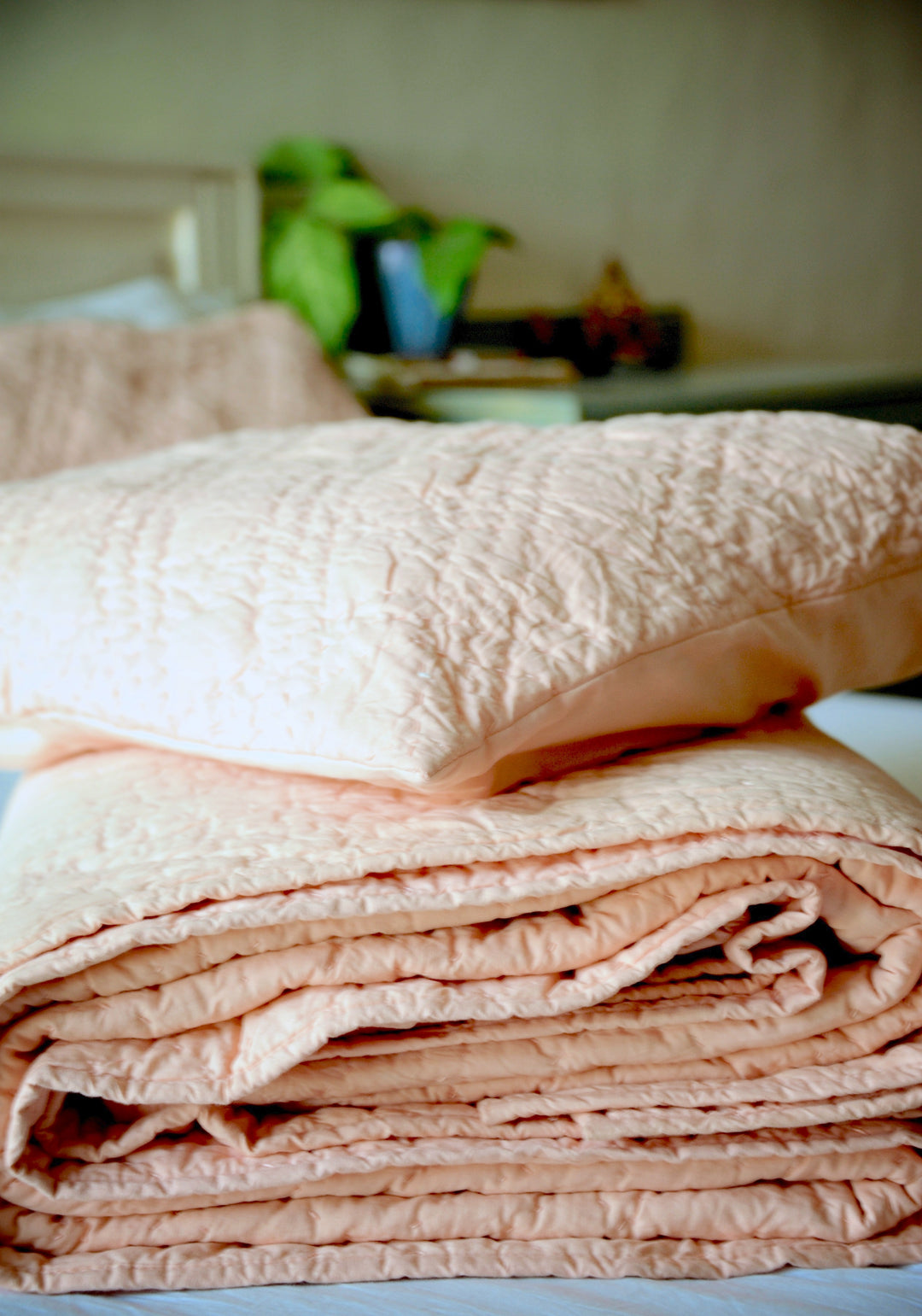 Nottingham, Hand Quilted Diamond Pattern Dirty Pink Quilt 98x92 Inches, Queen Size - kinchecom