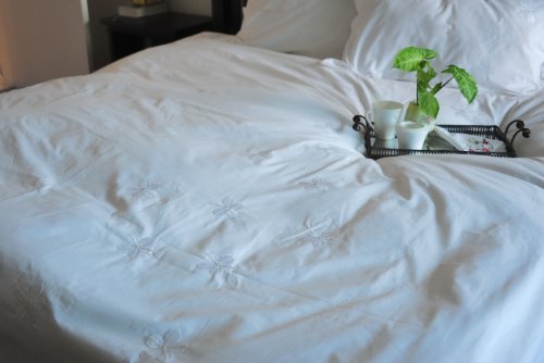 White Daisies Embroidered Duvet Cover Queen Size 98X92" - kinchecom