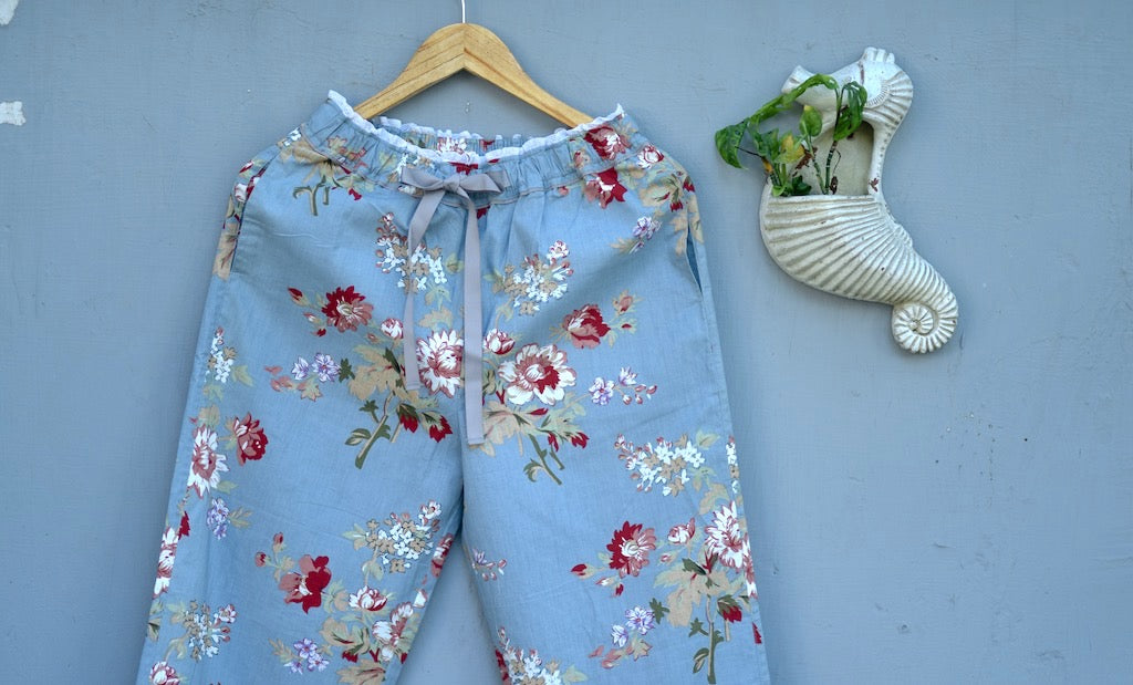 Kiri Handmade Grey and Maroon Floral Print jammies with lace Finishing - kinchecom