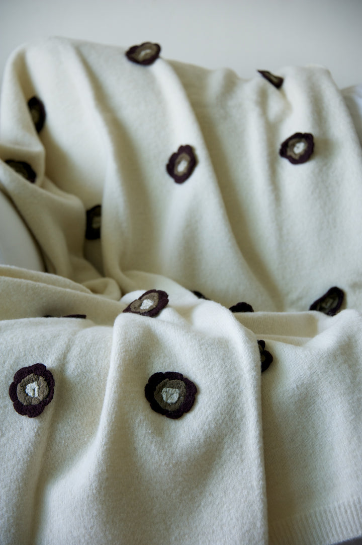 Enyo, Pure Wool, Lambs Wool Knitted Throw/ Blanket With Crochet Flowers 50X70 inches - kinchecom