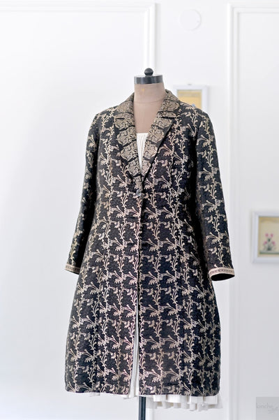 Jenna, Size XXL, Brocade Silk Up Cycled Saree Long Blazer