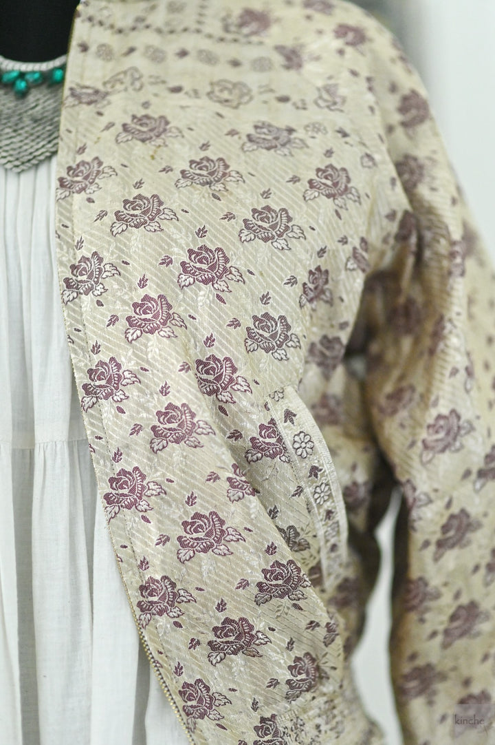 Diana、オーガニックコットン裏地付き手刺繍タッサーシルクボンバー、ミディアム