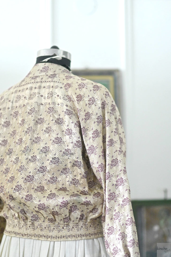 Diana、オーガニックコットン裏地付き手刺繍タッサーシルクボンバー、ミディアム