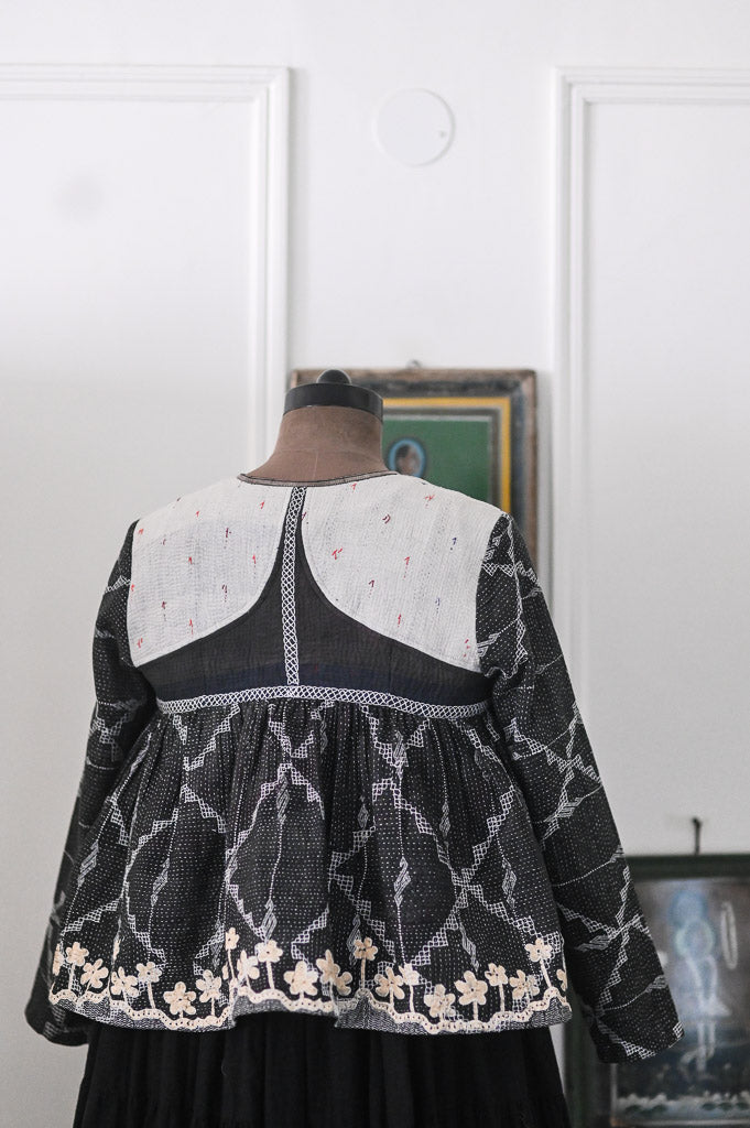 Agra, Vintage kantha from Early 1900's Up Cycled in to a Kantha Kediya in M