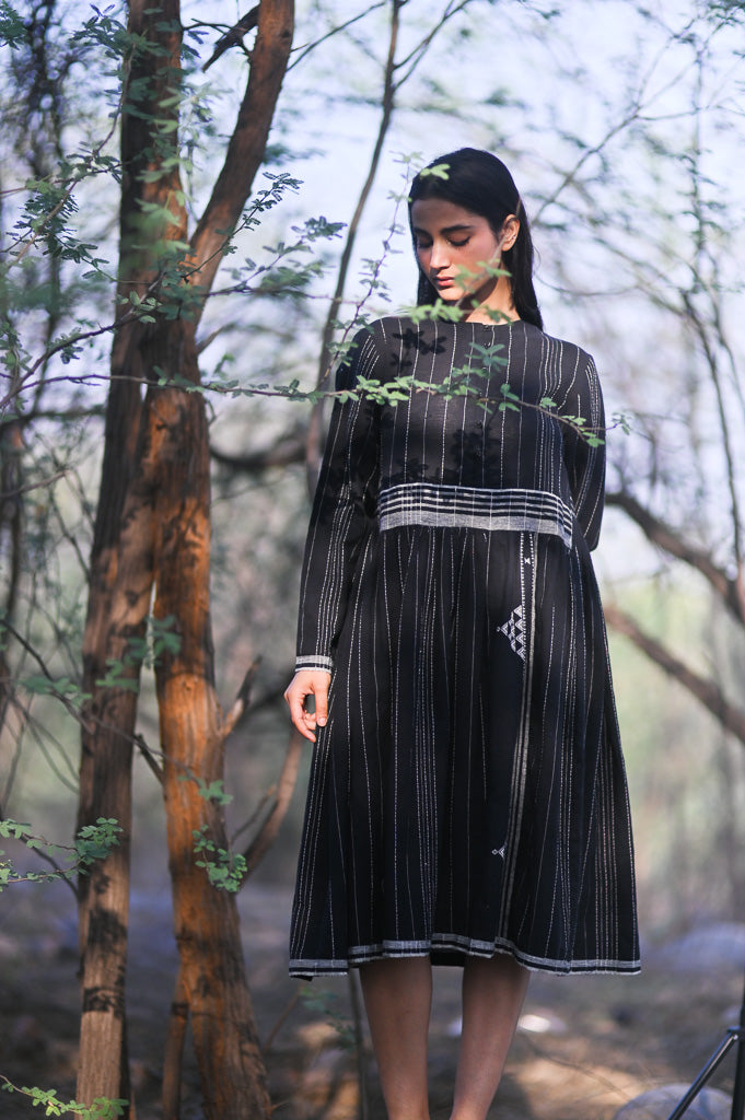 Cairo, Kala Cotton Organic Fabric Dress in Black & Off White Pattern - kinchecom