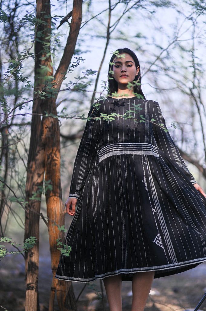 Cairo, Kala Cotton Organic Fabric Dress in Black & Off White Pattern - kinchecom