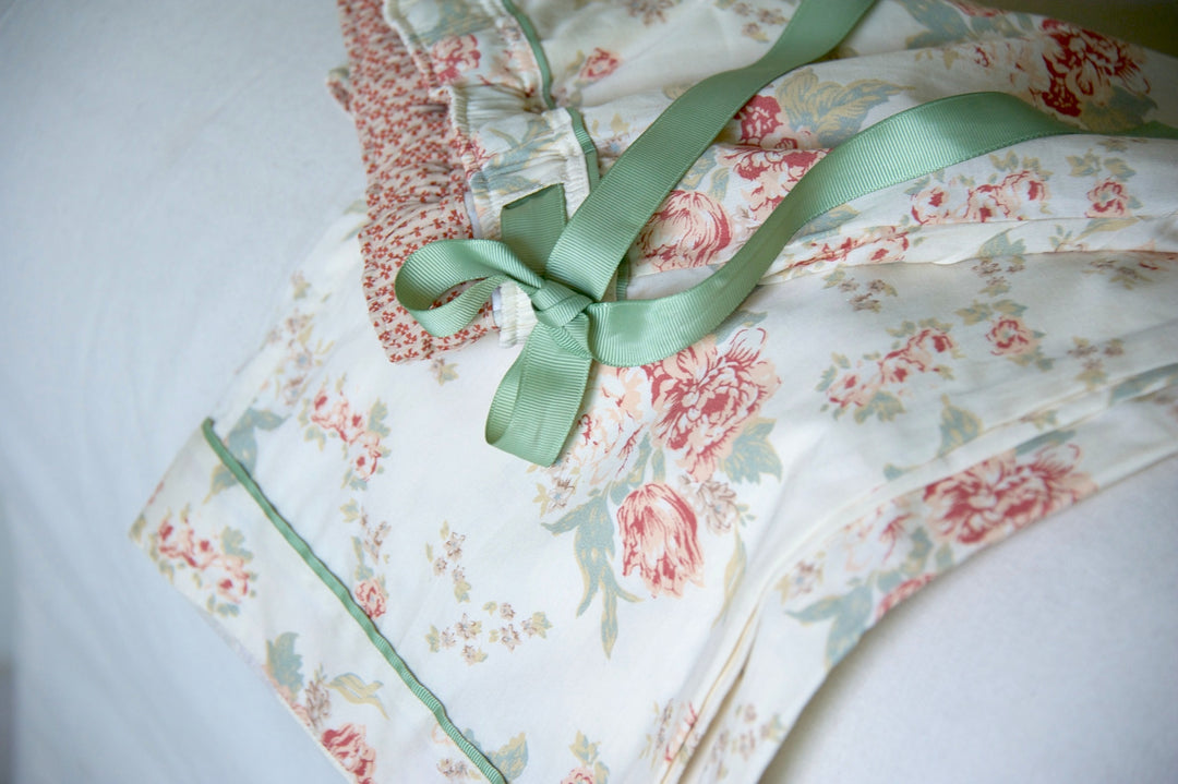 Eartha, Off White with Dark Pink Rose Print & Sage Green leaves - kinchecom