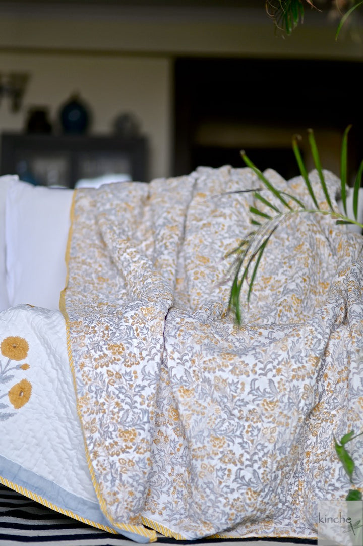 New Delhi, Jaipuri Quilt/ Razai, Mughal Floral Marigold Print, Handmade 100X92" - kinchecom