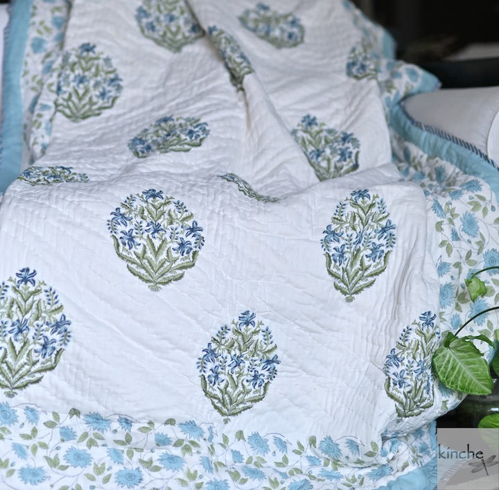 Siliguri, Hand Block Quilt/Razai in a Beautiful Block Print, Handmade 100X92" - kinchecom