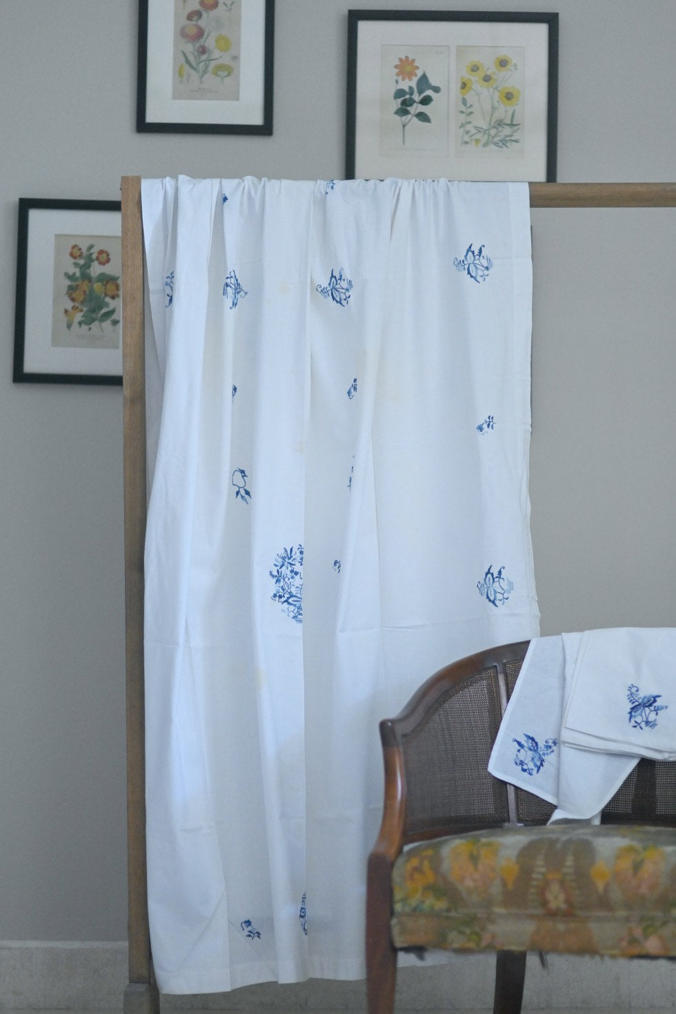 Hand Embroidered, Indigo on White, 96X60 Inches Tablecloth - kinchecom