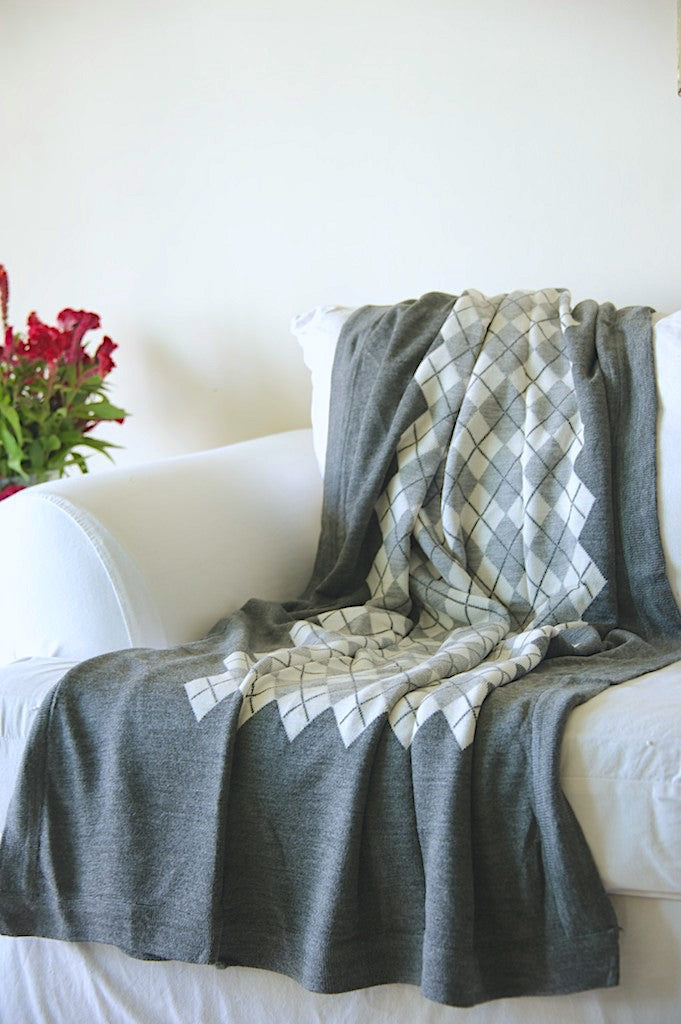 Cybel, Knitted Argyle Pattern Cotton Throw in Grey & Black  50X70 inches - kinchecom