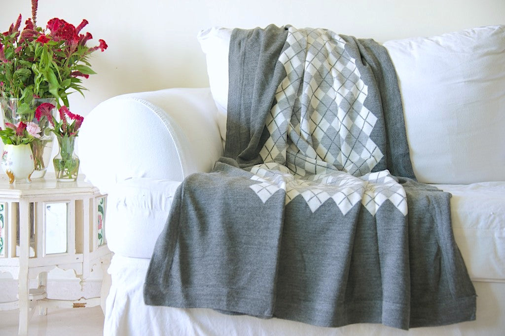 Cybel, Knitted Argyle Pattern Cotton Throw in Grey & Black  50X70 inches - kinchecom