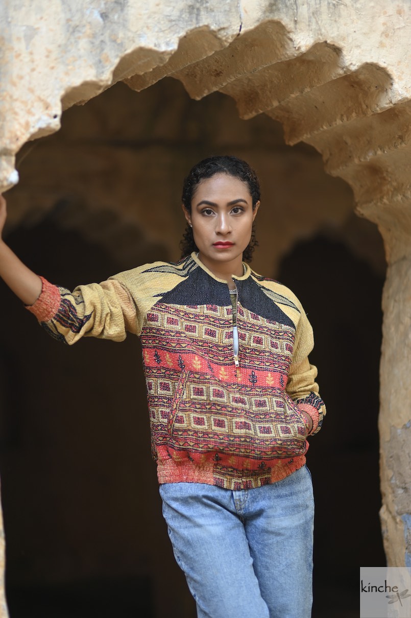 X-Small, Noemi Jacket in a beautiful Vintage Print, Slightly Quilted - kinchecom
