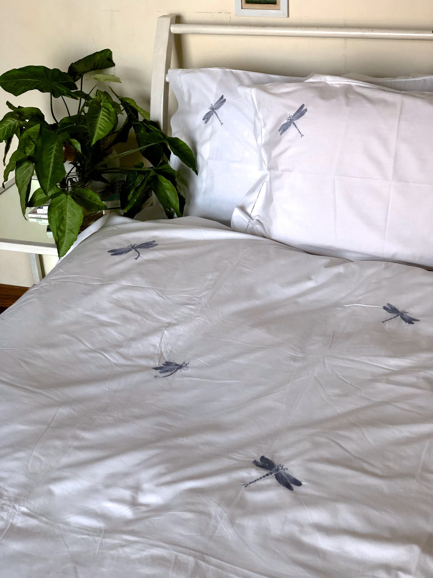 Hand Embroidered Grey Dragonfly on White Cotton Duvet Cover Queen Size - kinchecom