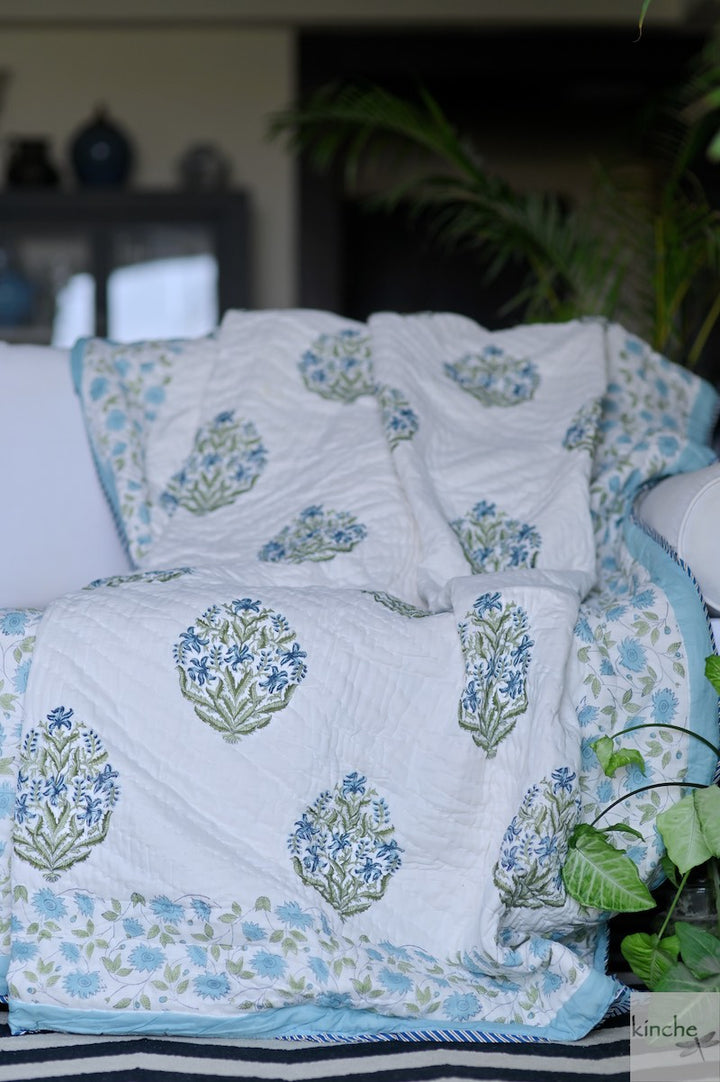 Siliguri, Hand Block Quilt/Razai in a Beautiful Block Print, Handmade 100X92" - kinchecom