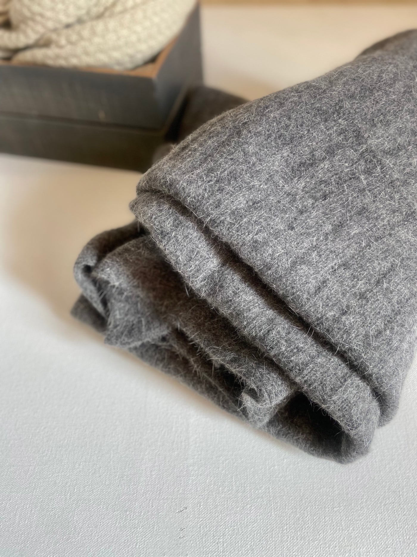 Forte, Knitted Pure Lambs Wool Throw in Grey  50X70 inches - kinchecom